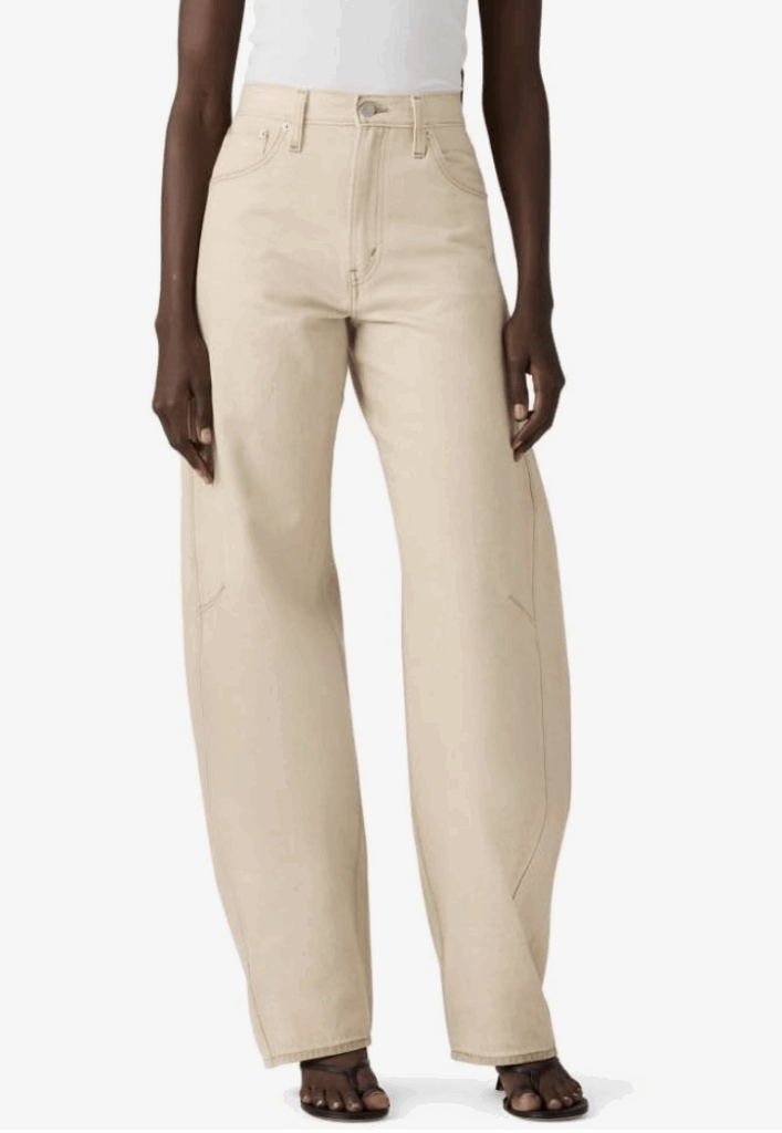 These cinch barrel jeans are so comfortable and great for casual outfits.